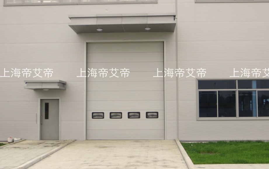 <b>工业分节式提升门ISD-TS450</b>